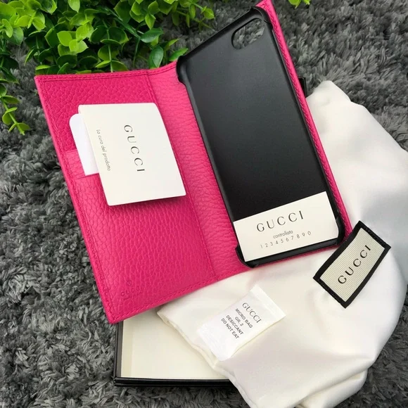 Gucci GG Marmont bifold Wallet Case iPhone 7/8 Case with interior card - Picture 7 of 15